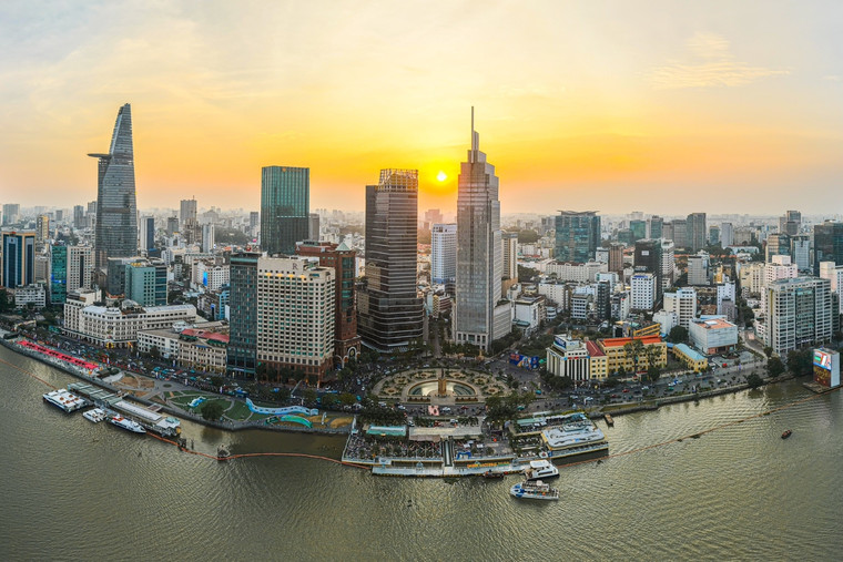 Quy mô GDP Việt Nam vượt Philippines, áp sát Thái Lan, thu nhập gần theo kịp Indonesia